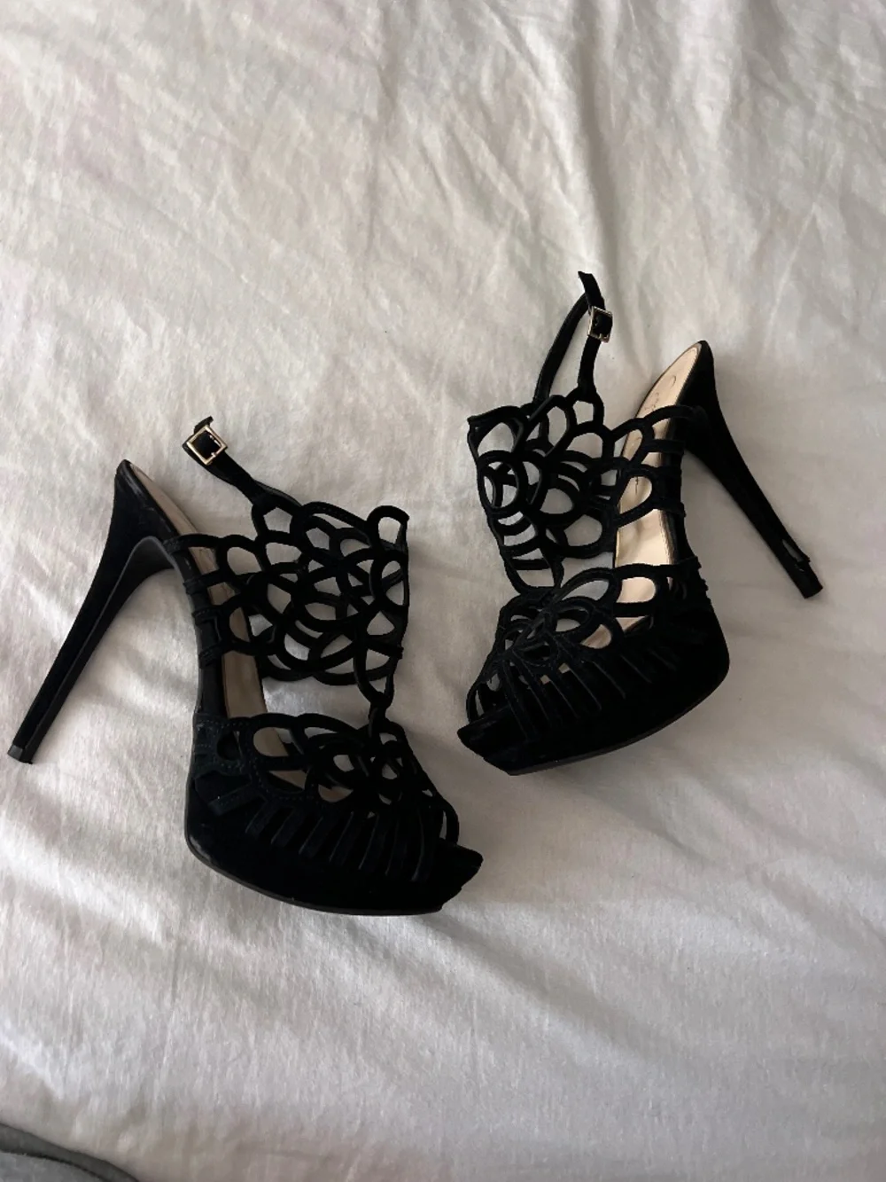 Jessica Simpson Women's Weslynn Platform Pump - Picture 1 of 6